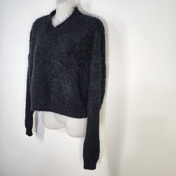 Asos Collusion Sweater Women's Size 6 Black Cropped Pullover Fluffy Cozy Fuzzy - Picture 5 of 7